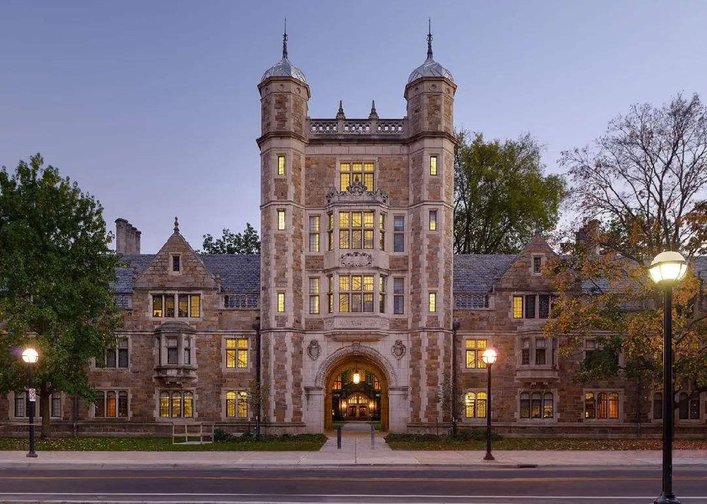 西北大学